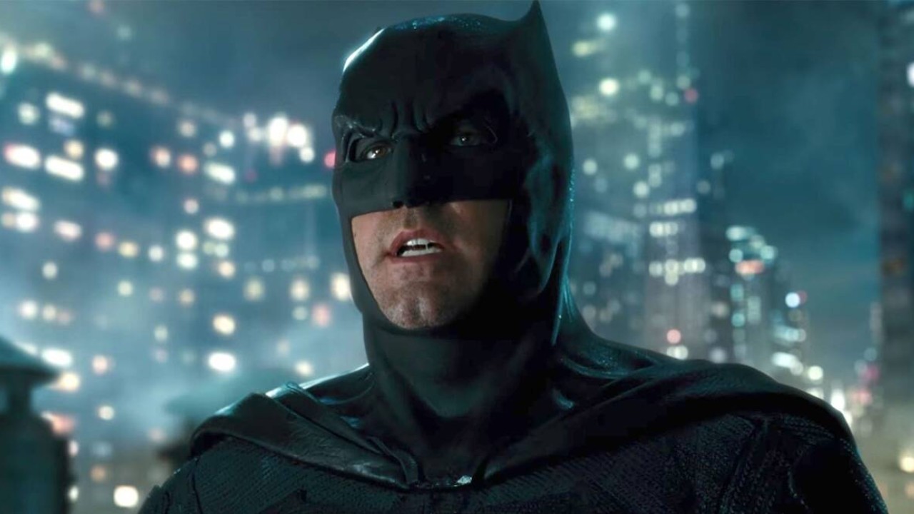 The Flash: Ben Affleck's Scrapped Batman Suit Revealed