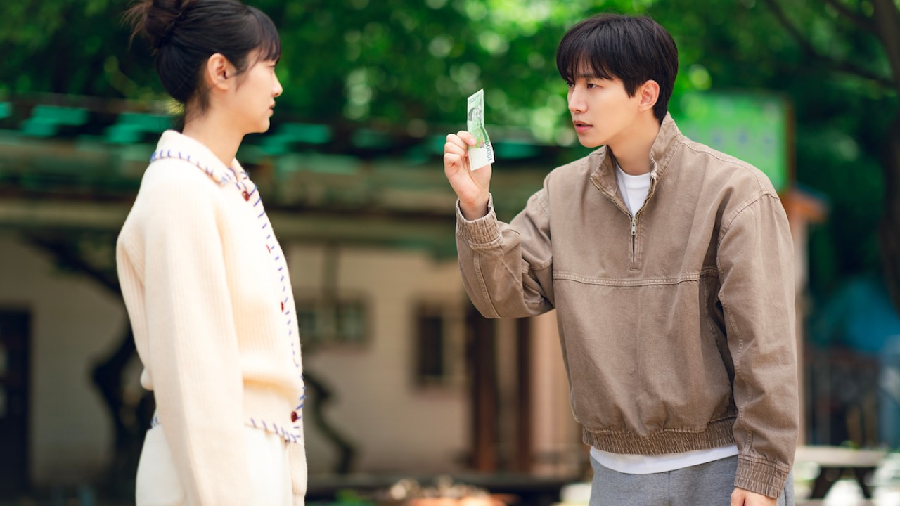 Cashero Trailer Features Lee Jun-ho and Kim Hye-jun in Netflix's High-Stakes Superhero Thriller