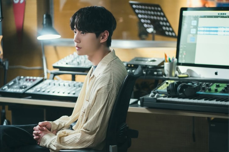 Lee Jung-young in Melo Movie