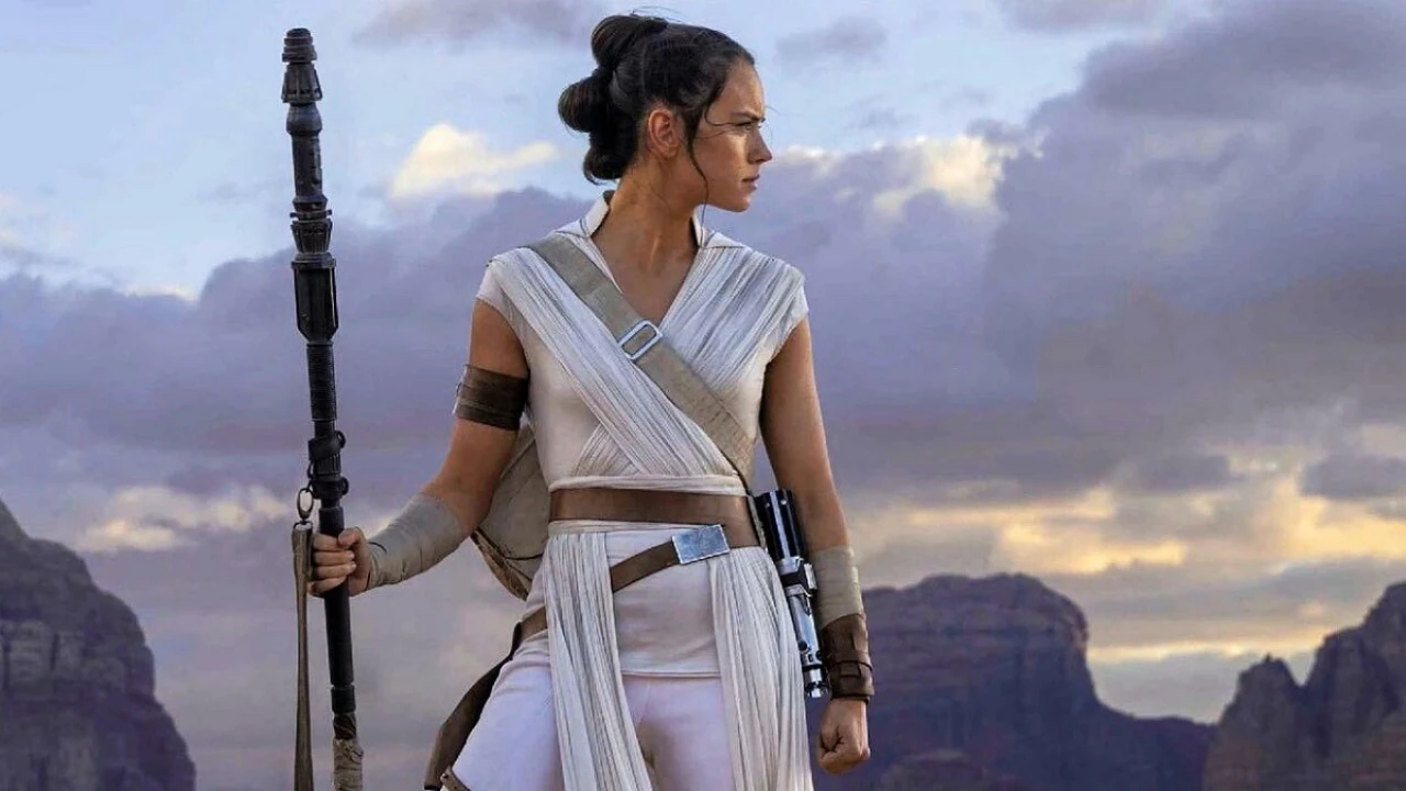 Daisy Ridley's Star Wars Movie Hires Another Writer (But Will Production Actually Begin?)