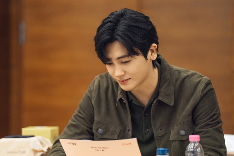 Park Hyung-sik in the script reading for 'Fall In! Love"