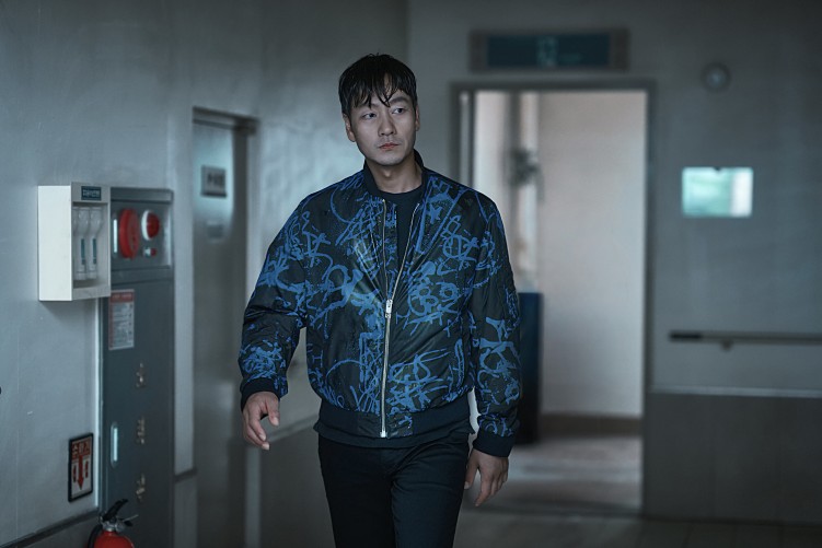 Park Hae-soo in The Great Flood