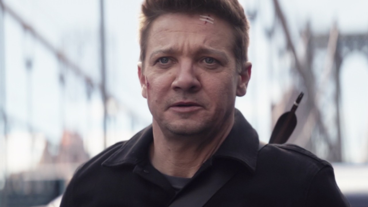 Jeremy Renner Returns to the MCU as Hawkeye A Year After Shocking Accident