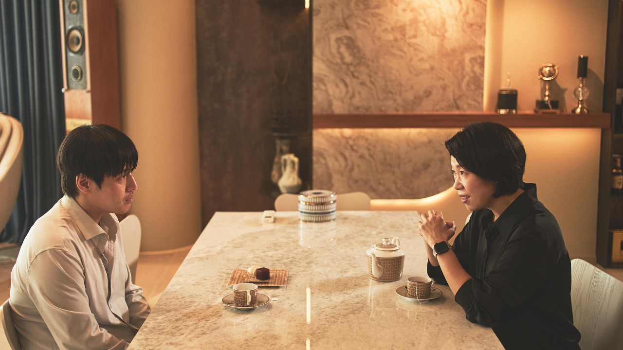 Suspense Echoes Through Netflix’s Wall to Wall: Gripping First Stills Unveiled