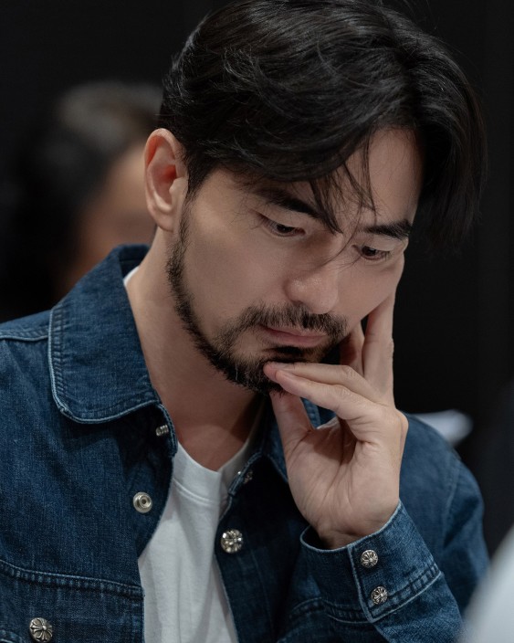 Lee Jin-uk in TYGO script reading