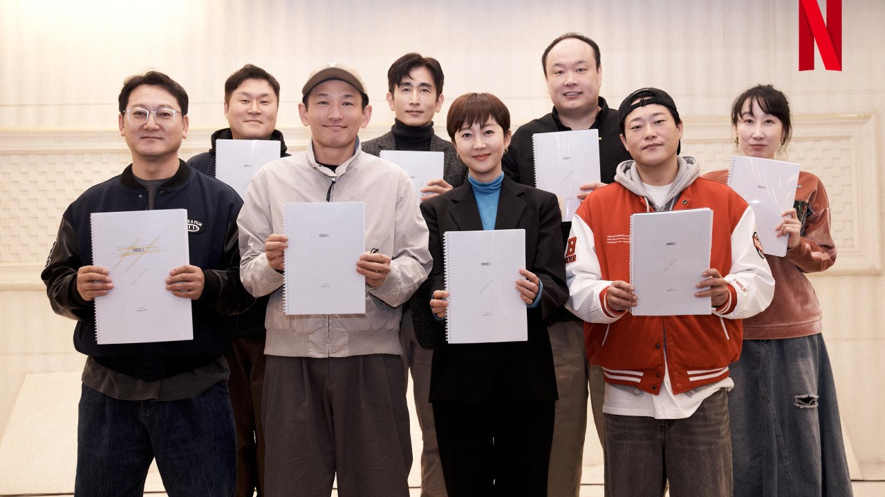 ‘Mission: Cross 2’ Confirmed in Production with Hwang Jung-min, Yum Jung-ah, Other Returning Stars & Fresh Faces