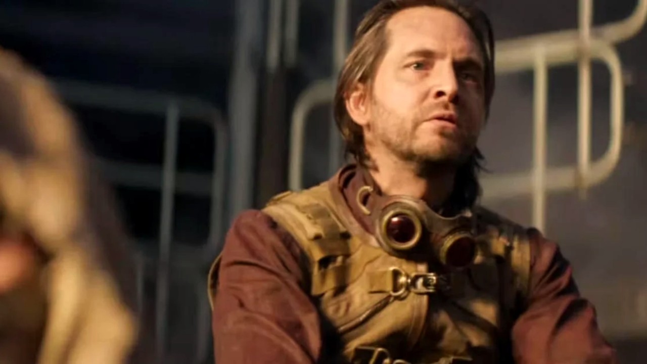 Deadpool & Wolverine Star Aaron Stanford Addresses Pyro's Future in the MCU