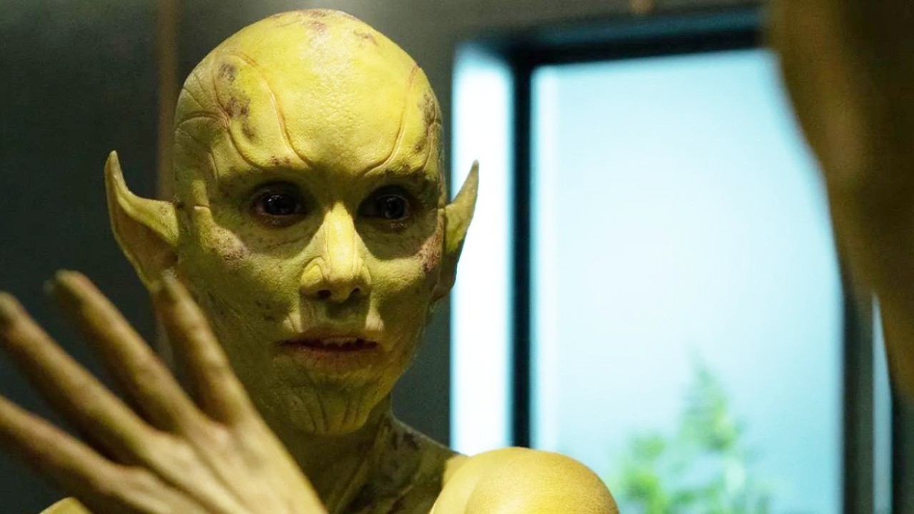 Secret Invasion Director Explains Why Rhodey Was Replaced By A Female Skrull