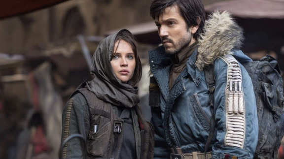Cassian & Jyn in Rogue One: A Star Wars Story