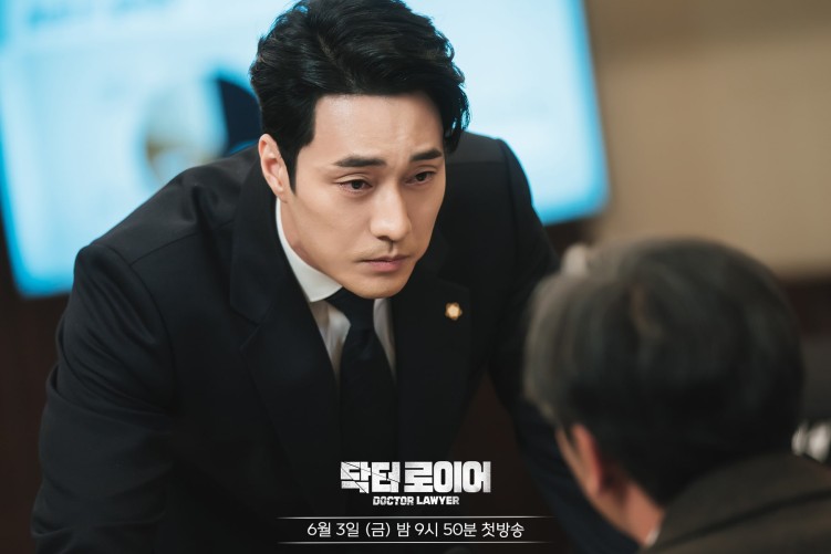 So Ji-sub in Doctor Lawyer