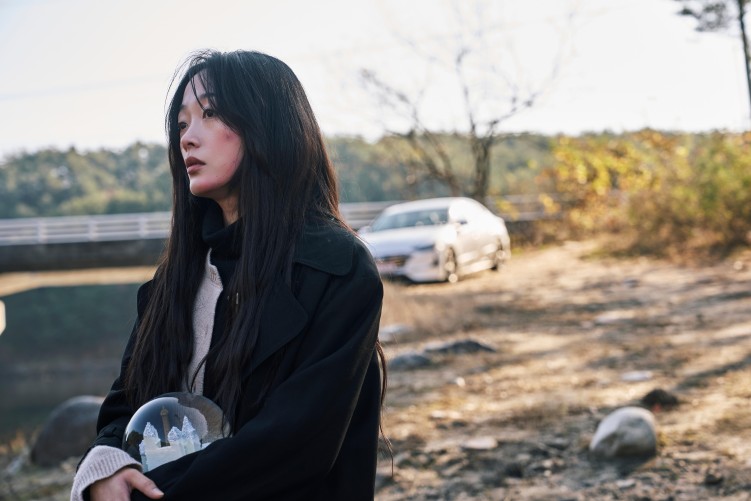Lee Yoo-mi in As You Stood By