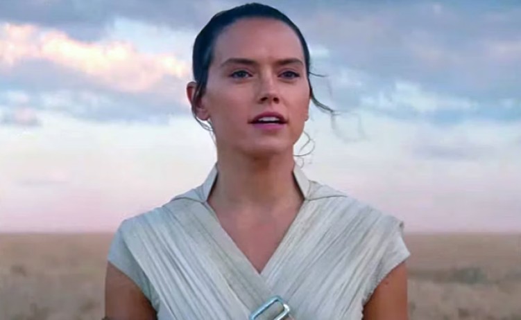 What is the controversy on Daisy Ridley's Star Wars movie?