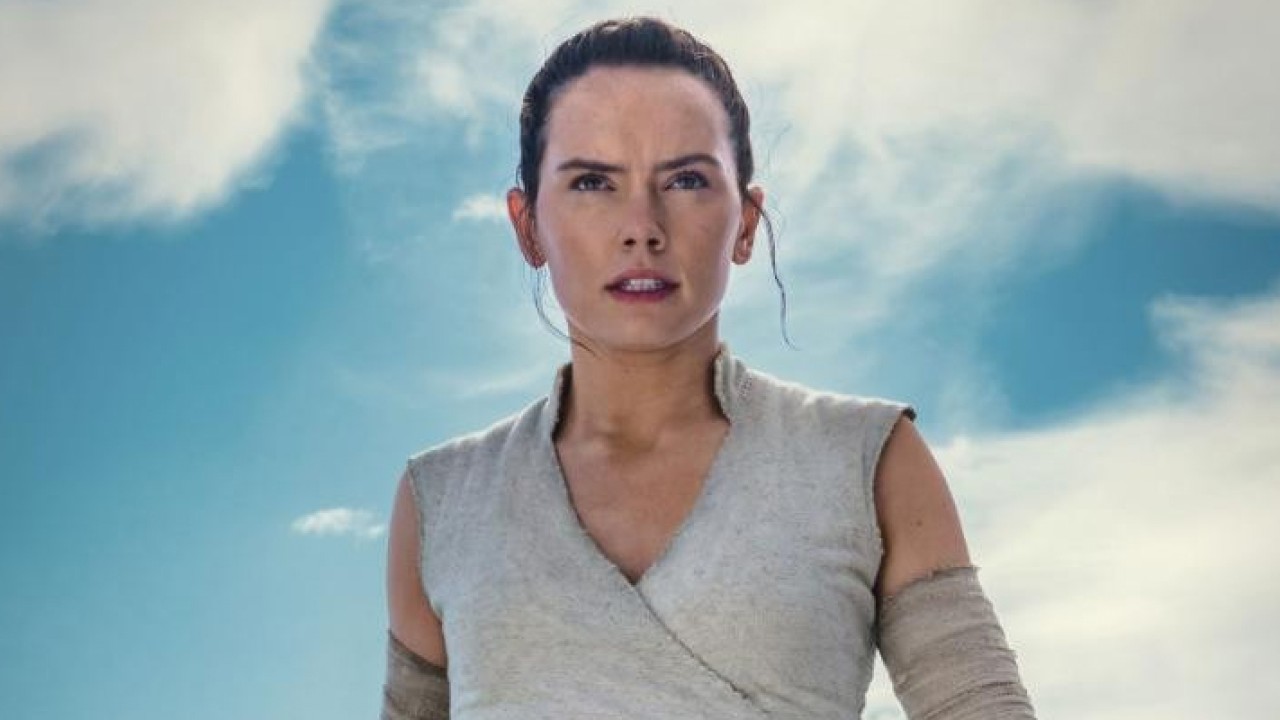 Daisy Ridley Will Reportedly Return in More Than One Star Wars Movie