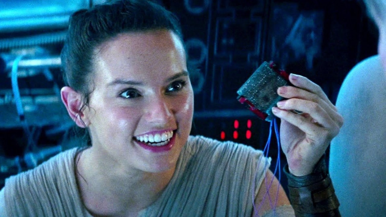 Daisy Ridley Reveals Her Top 5 Favorite Star Wars Movies