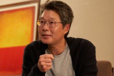 Ugly Duckling Ms. Maeng Stills Put Yoo Jae-myung in Charge of the Suneung Exam Committee